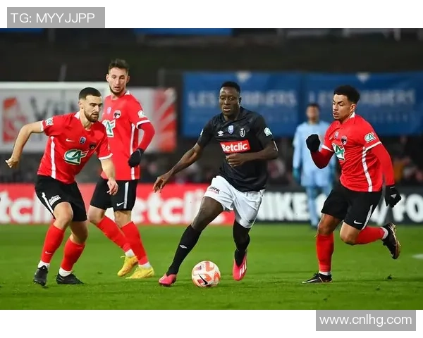 阿德莱德联与中央水手精彩对决直播全程回顾与分析